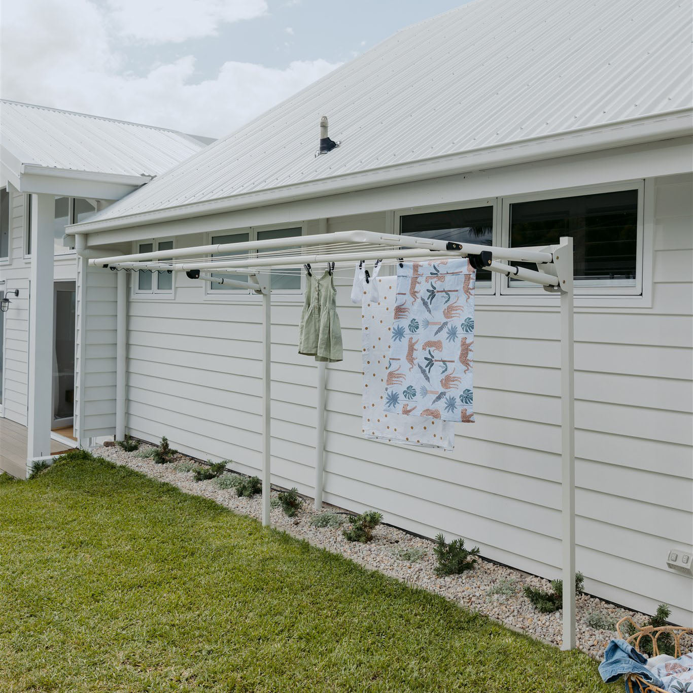 Double Folding Frame Clothesline
