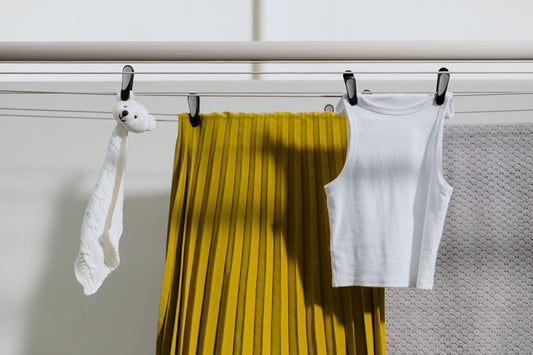 How to Lift Oil Stains from Clothes: Quick & Effective Methods
