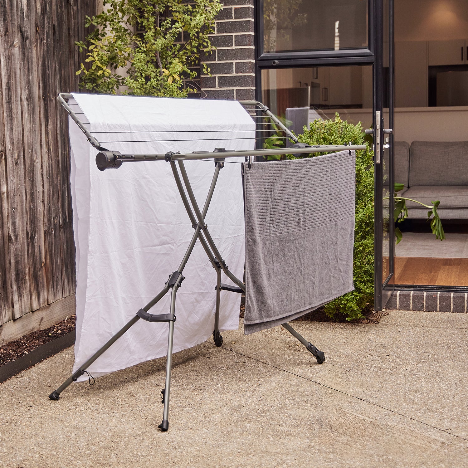 Indoor & Outdoor Portable Airer – Hills Home