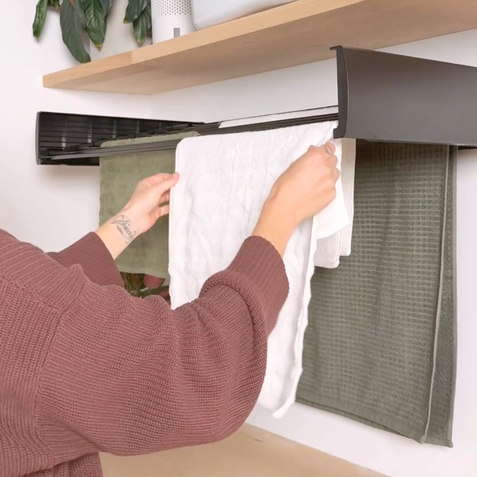 Hills 8m Wall Mounted Indoor Drying Rack – Hills Home